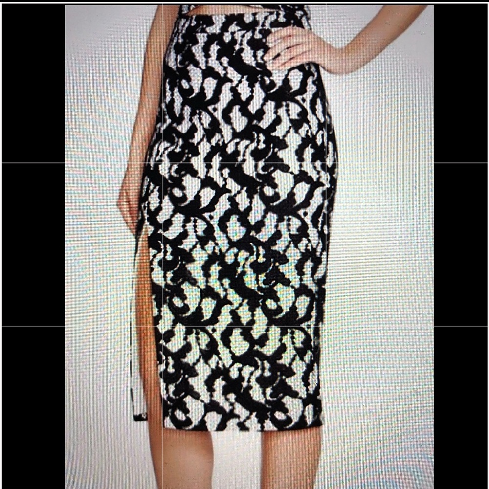 NWT Bardot Black & White Skirt Size 8